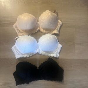 🌺 3 Brand New 36D Push up Lace Bras